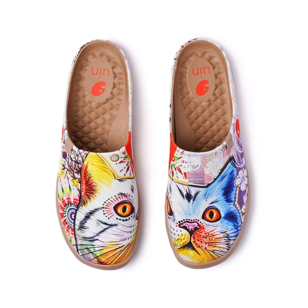 UIN CHEER UP SLIPPER Cat Print Colorful Lightweight Slip On Size 9.5 NEW - Picture 2 of 16